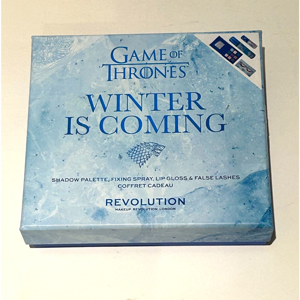 Game Of Thrones Winter Is Coming 4 pcs Holiday Eyeshadow Lip Gloss Lash Spray